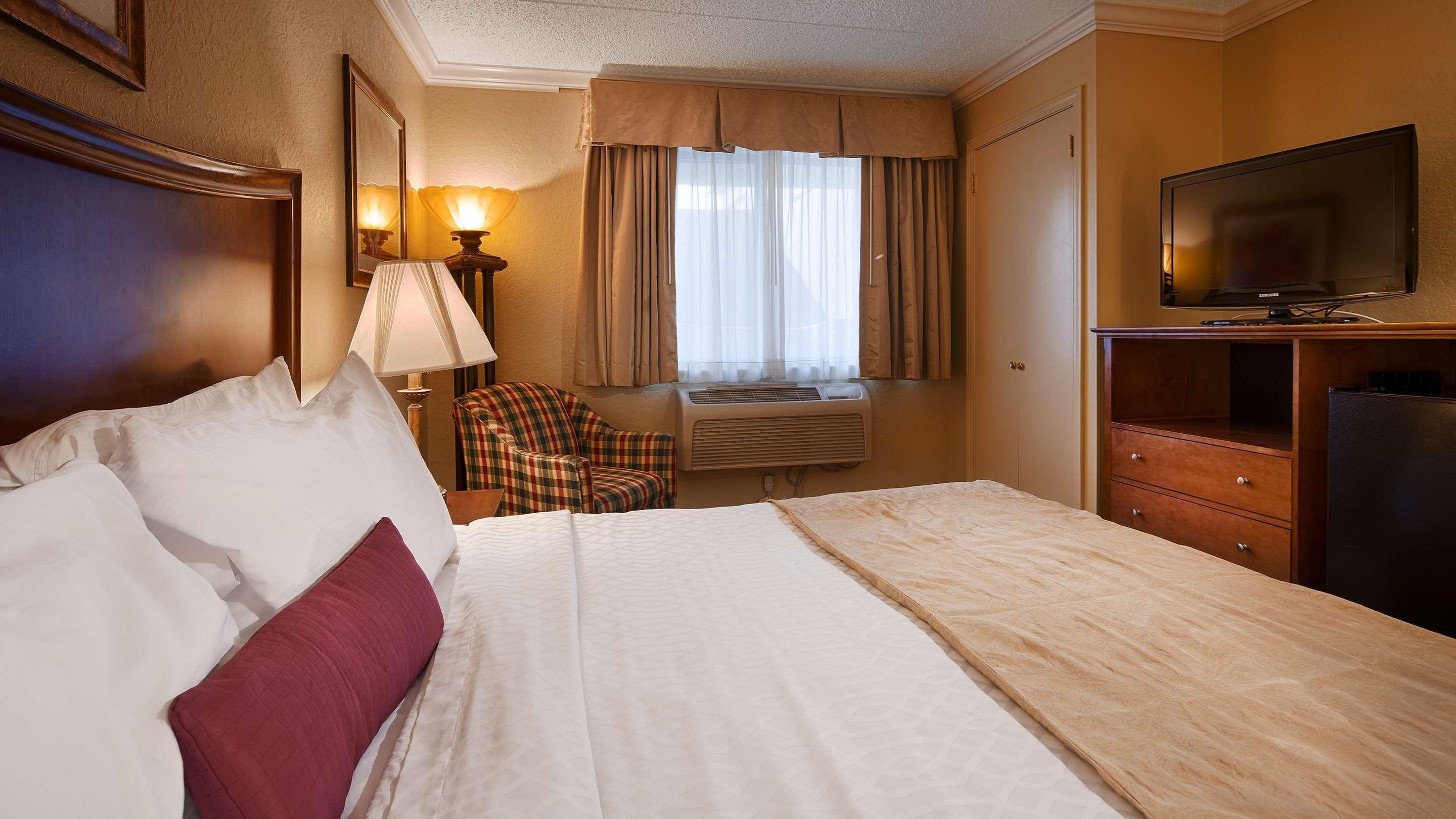 Best Western Plus Franklin Square Inn Трой Экстерьер фото