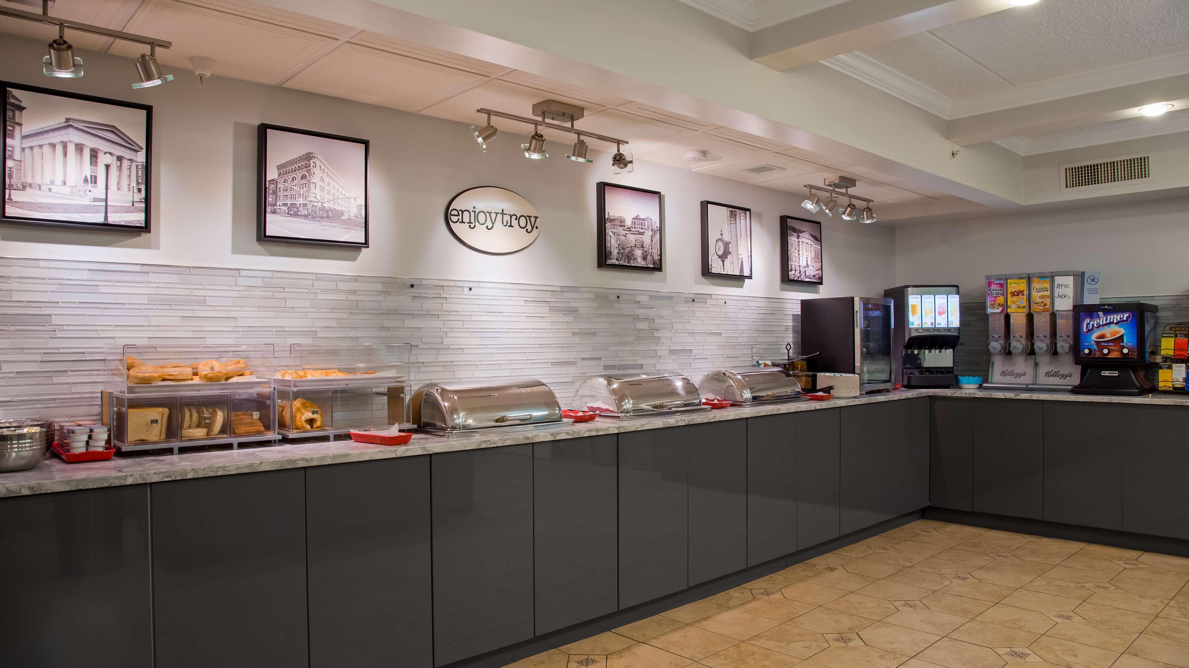 Best Western Plus Franklin Square Inn Трой Экстерьер фото