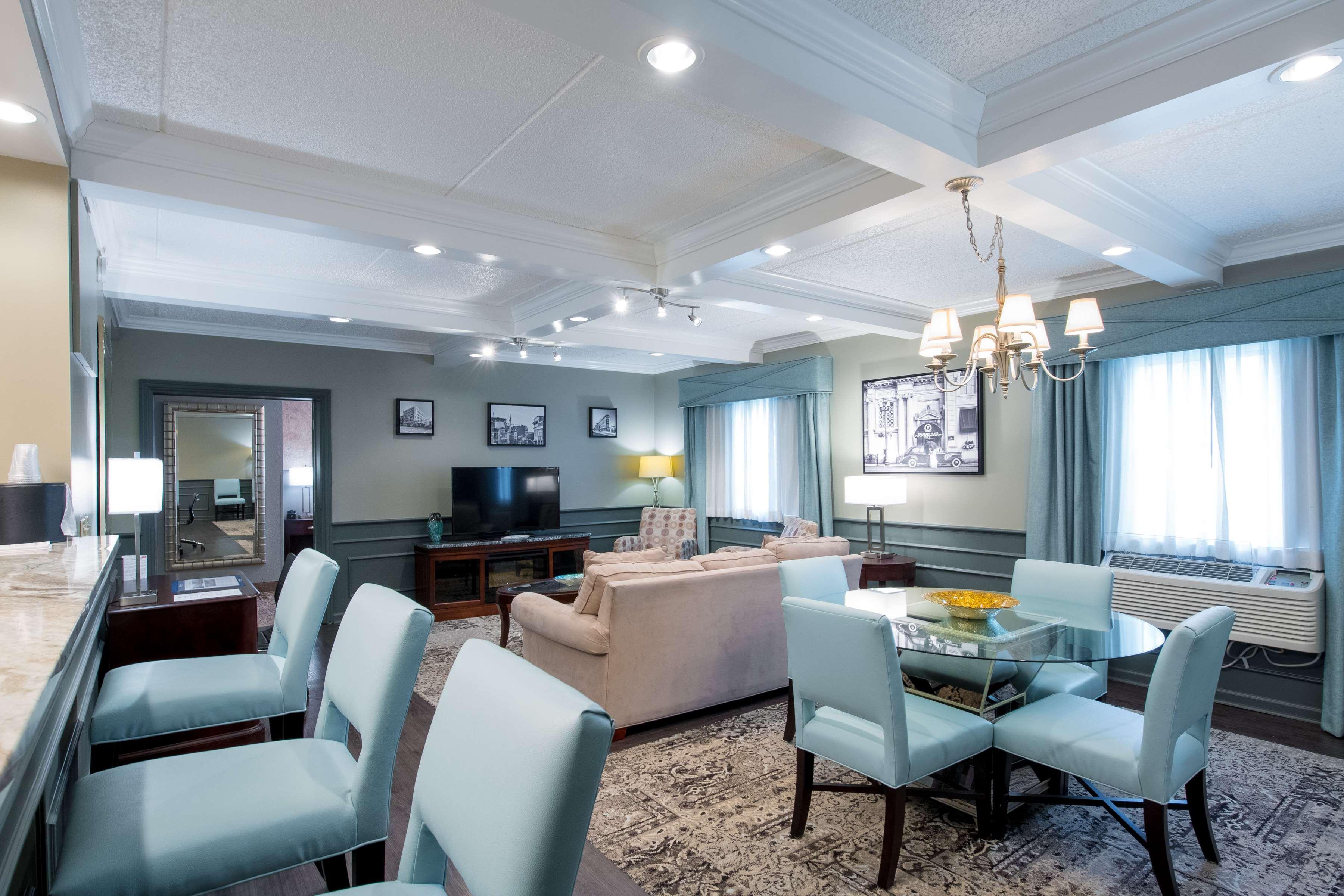 Best Western Plus Franklin Square Inn Трой Экстерьер фото