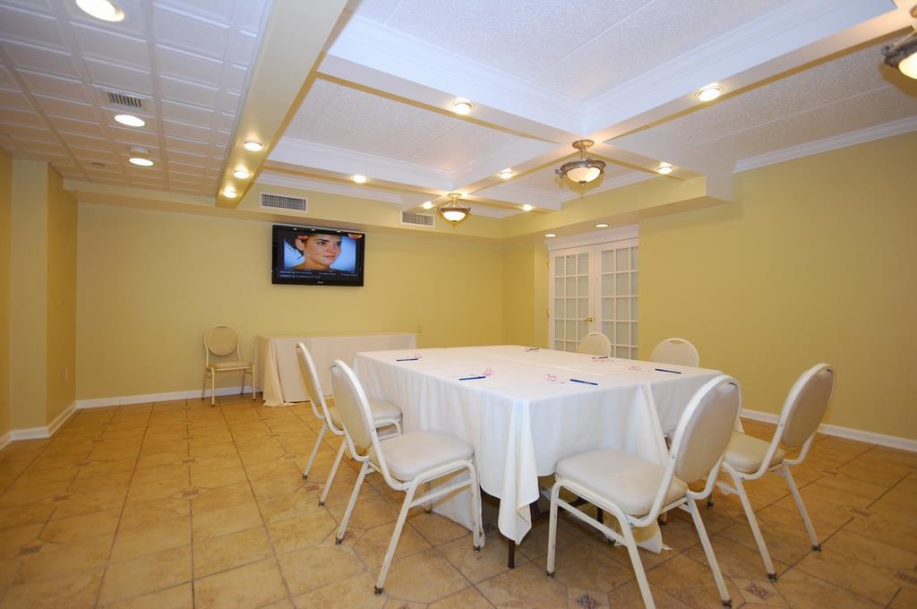 Best Western Plus Franklin Square Inn Трой Бизнес фото