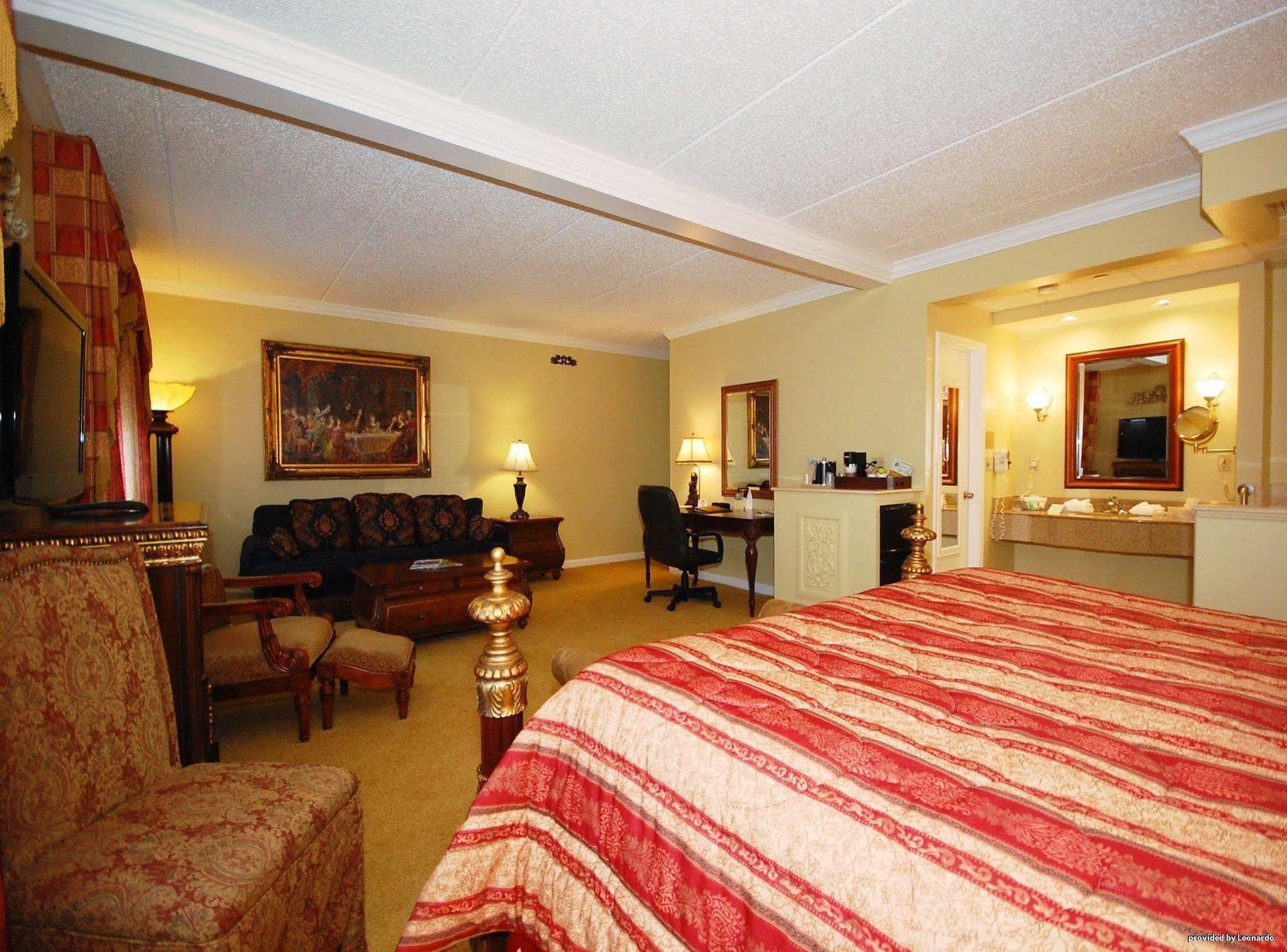 Best Western Plus Franklin Square Inn Трой Номер фото