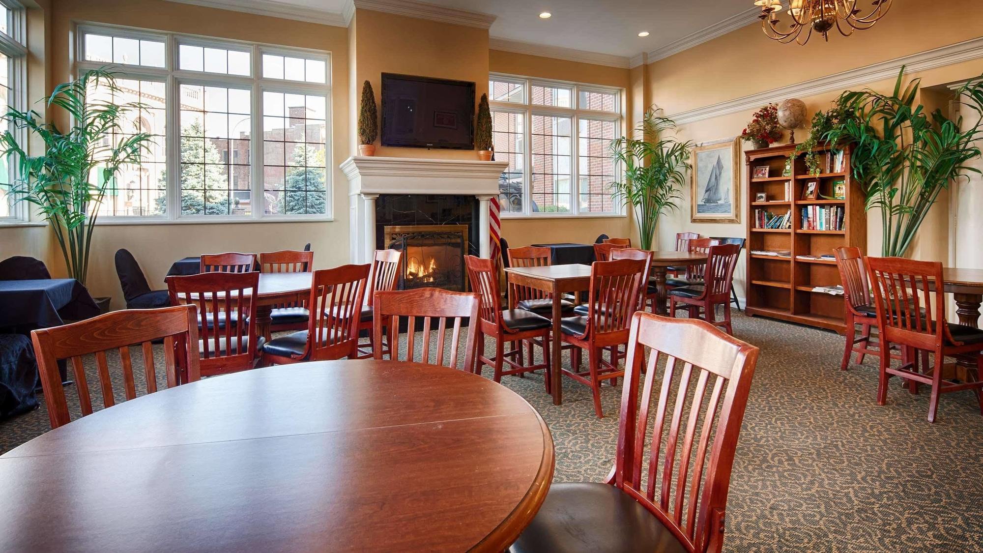 Best Western Plus Franklin Square Inn Трой Экстерьер фото